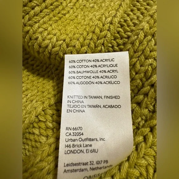 Free People Bell Song Pullover Sweater, Size XL
Chartreuse EUC - Picture 7 of 7